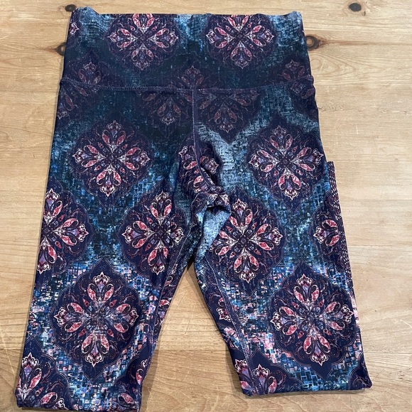 Evolution & Creation Yoga leggings Aztec Tribal Festival Athleisure Sm - Picture 3 of 8